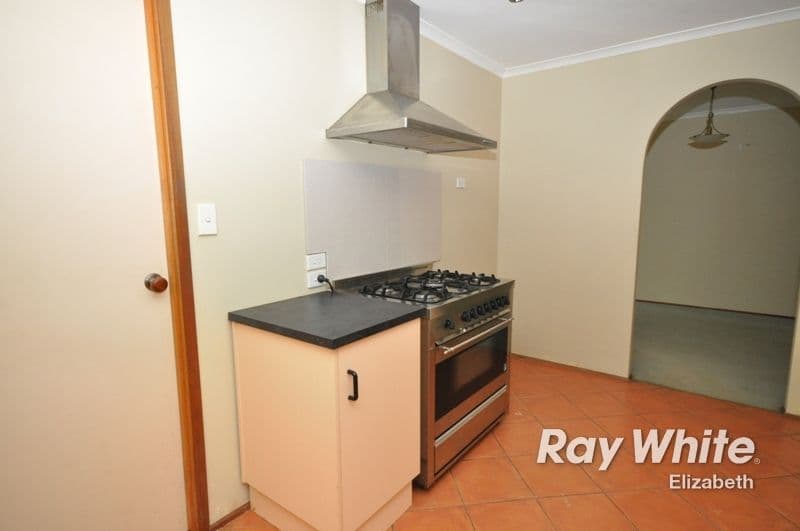 6 Pinicle Court, ANDREWS FARM SA 5114, Andrews Farm - Thumbnail 5
