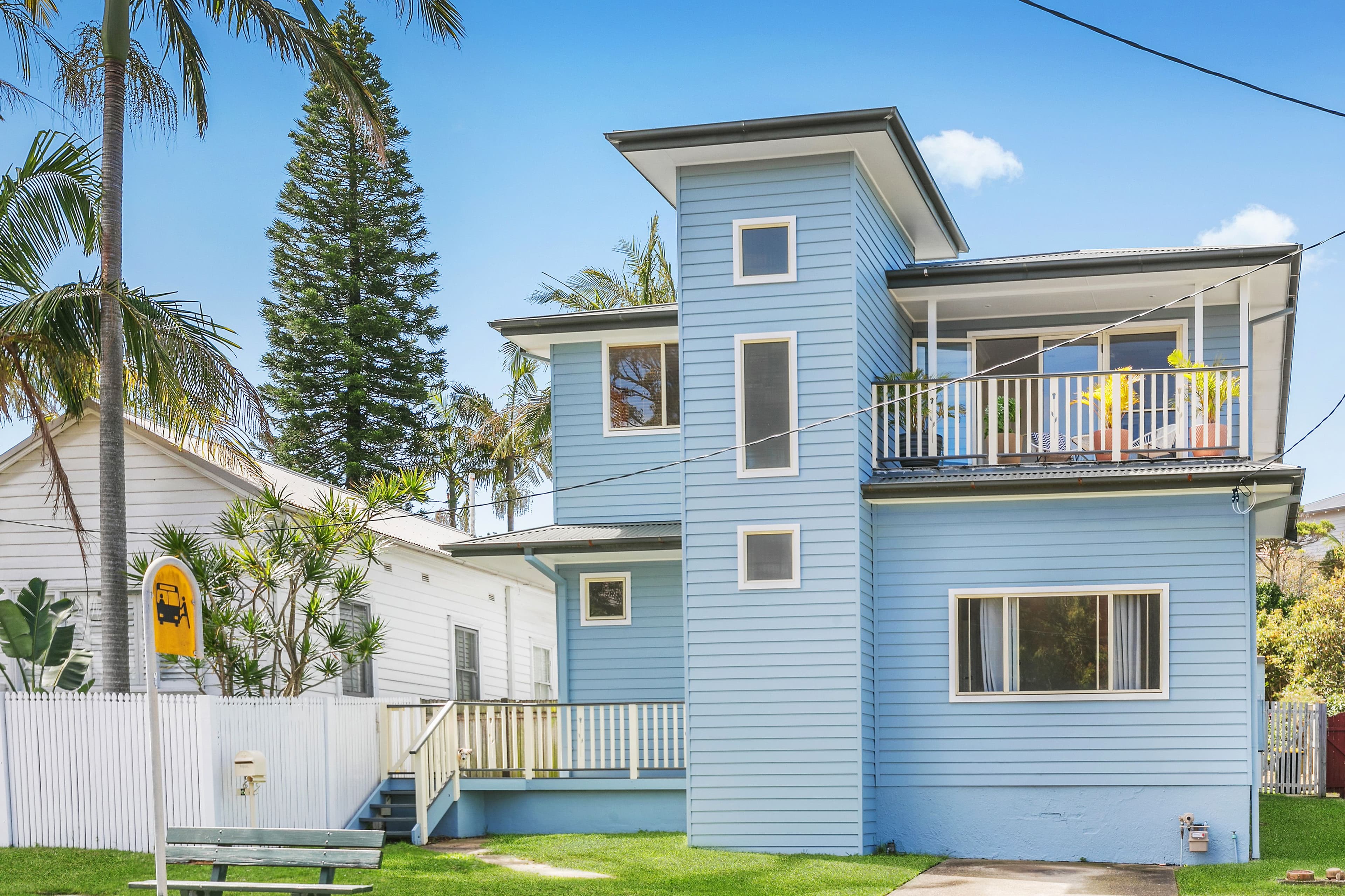 6 Evans Street, Freshwater - Thumbnail 2