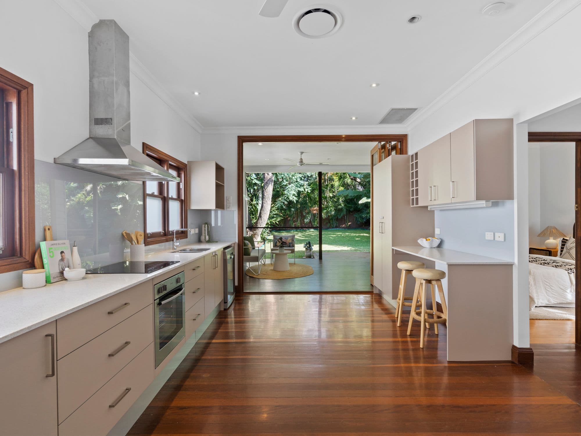 153 Cracknell Road, Tarragindi QLD 4121, Tarragindi - Thumbnail 4