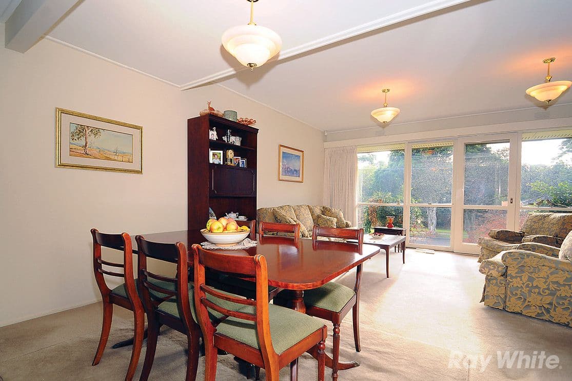 18 Stableford Avenue, GLEN WAVERLEY VIC 3150, Glen Waverley - Thumbnail 3