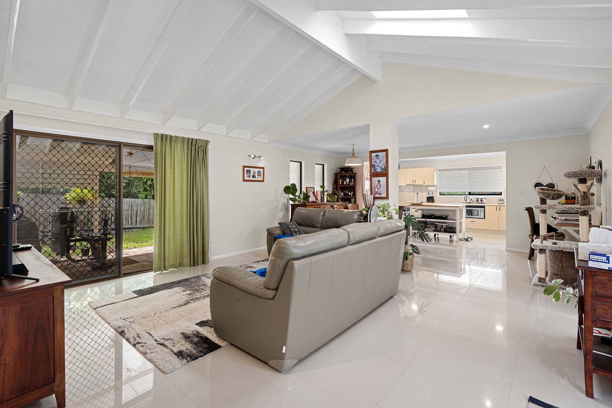 19 Sirocco Street, Jamboree Heights QLD 4074, Jamboree Heights - Thumbnail 2