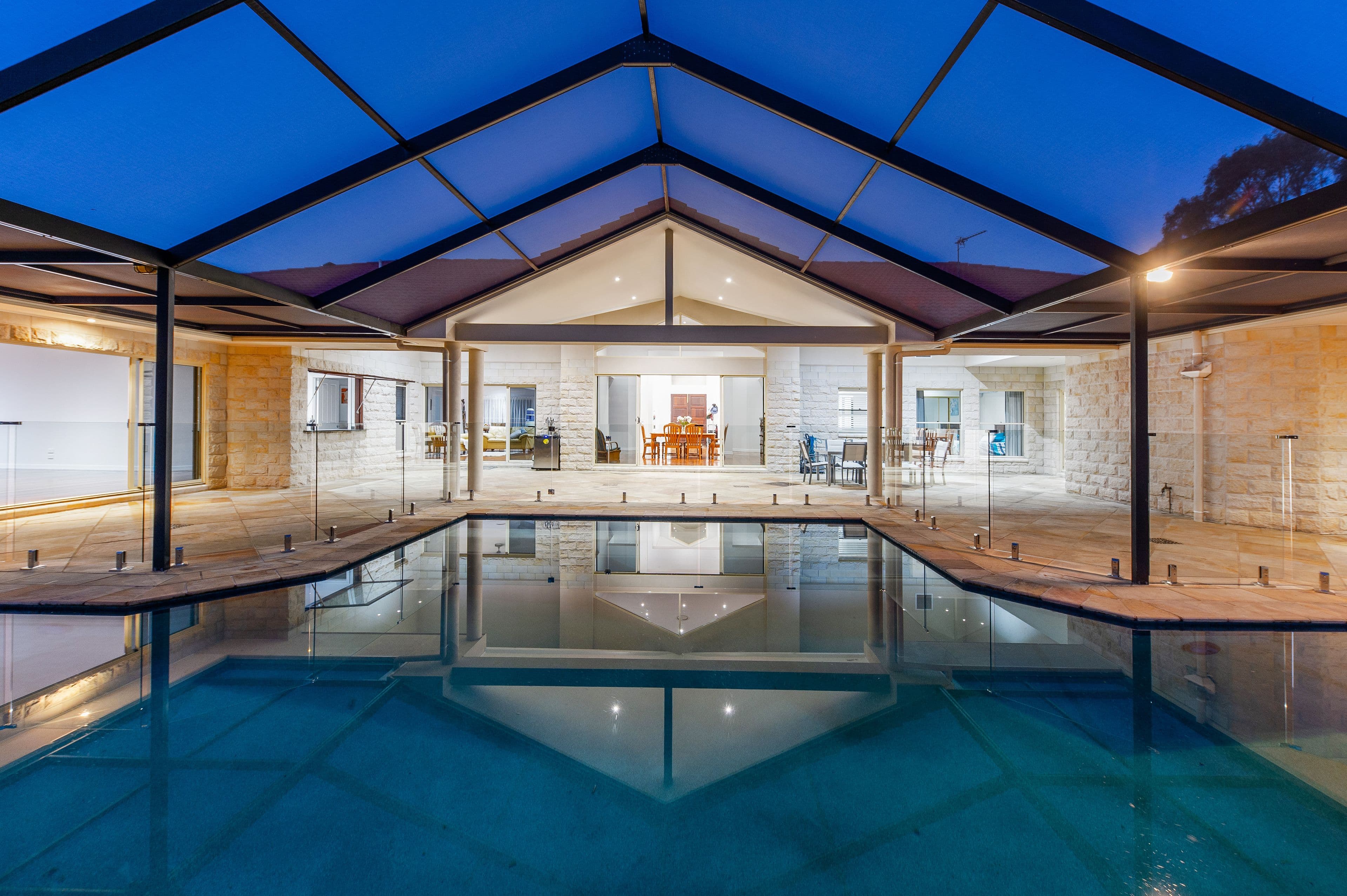 12 Riverdowns Crescent, Helensvale QLD 4212, Helensvale - Thumbnail 4