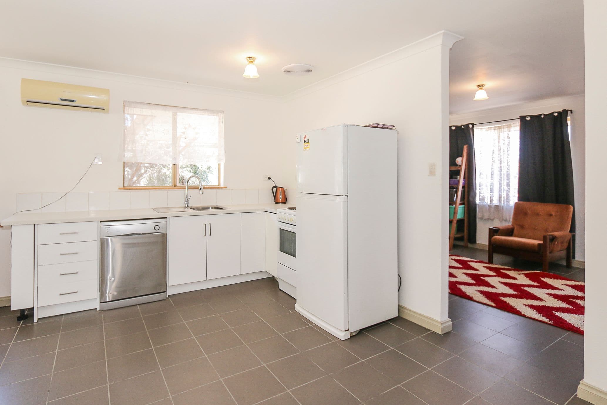 9 Torndirrup Place, Ballajura WA 6066, Ballajura - Thumbnail 5