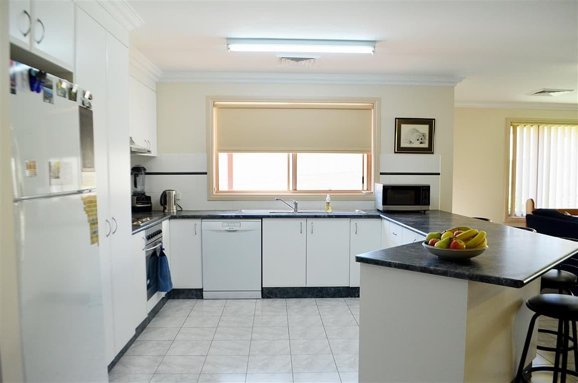21 Harris Street, Tumut - Thumbnail 2