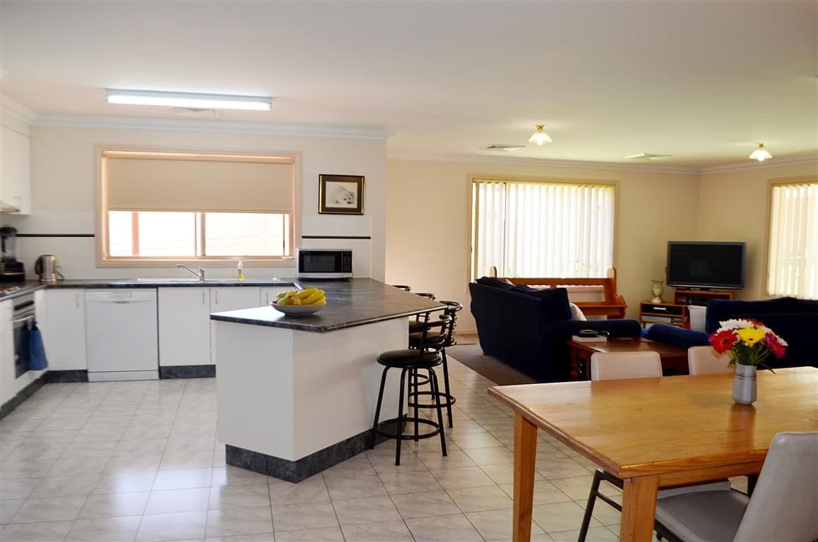 21 Harris Street, Tumut - Thumbnail 3