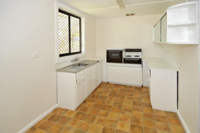 56 Hall Drive, Menai, Menai - Thumbnail 2