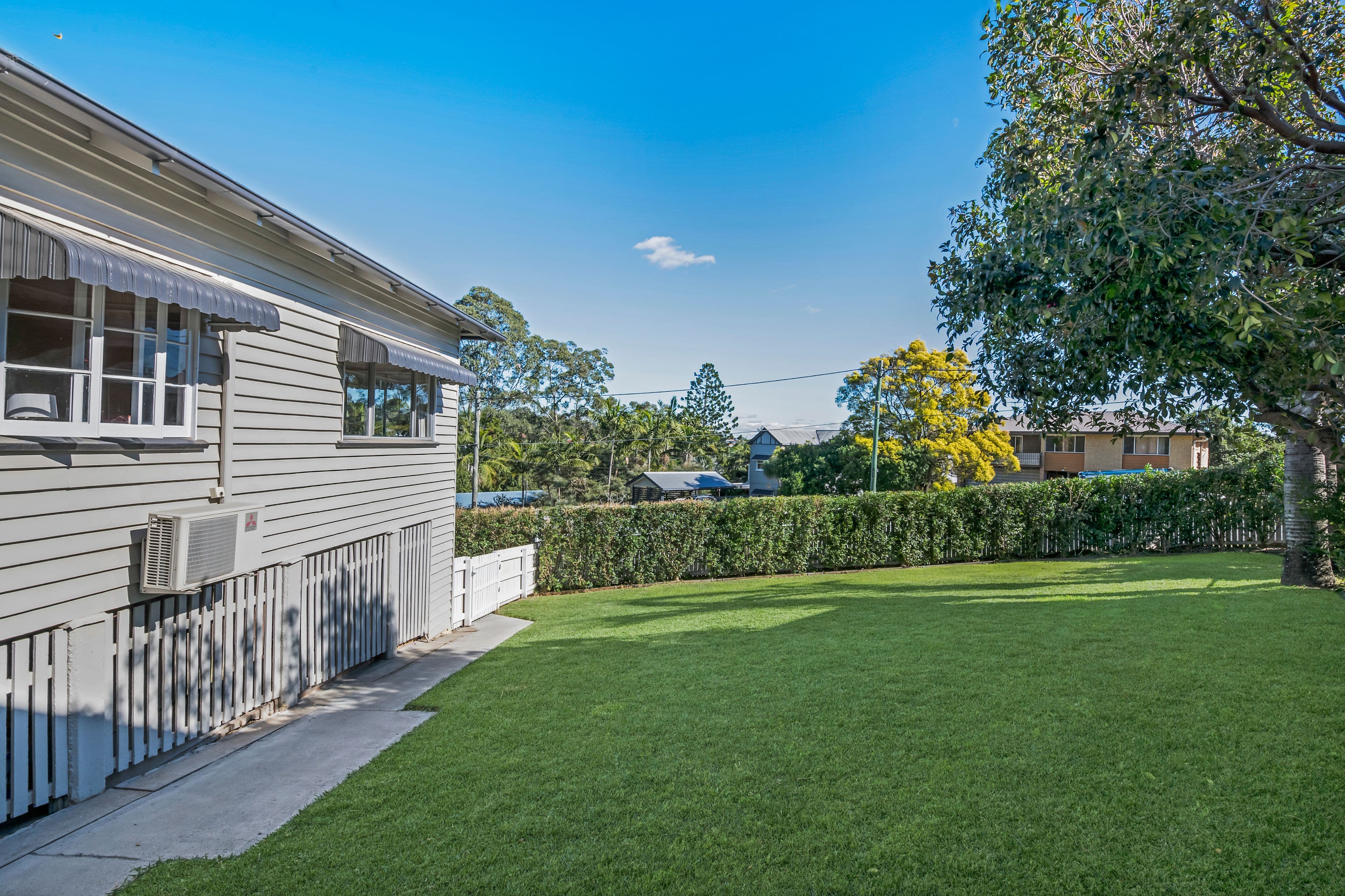 46 Waratah Avenue, Holland Park West QLD 4121, Holland Park West - Thumbnail 5