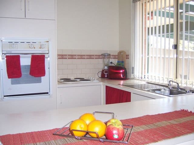 4 Walsh Court, MOUNT BARKER SA 5251, Mount Barker - Thumbnail 2