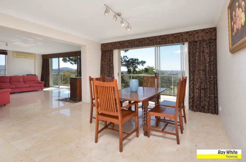 24 Carmody Road, St Lucia QLD 4067, St Lucia - Thumbnail 7