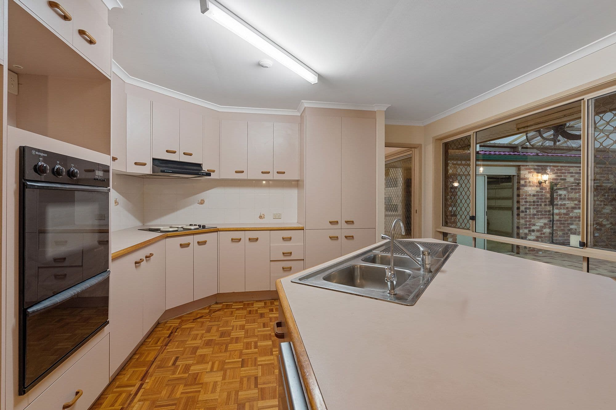 19 Gungurru Crescent, Kuraby QLD 4112, Kuraby - Thumbnail 3