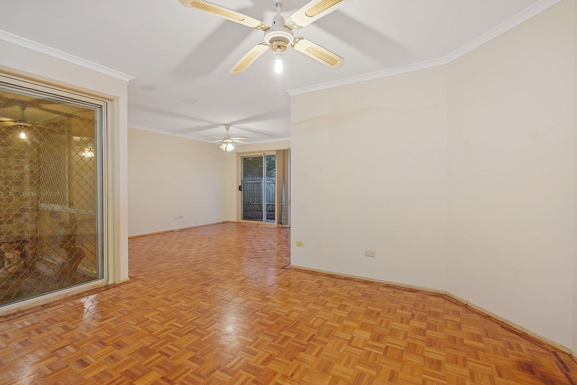 19 Gungurru Crescent, Kuraby QLD 4112, Kuraby - Thumbnail 4