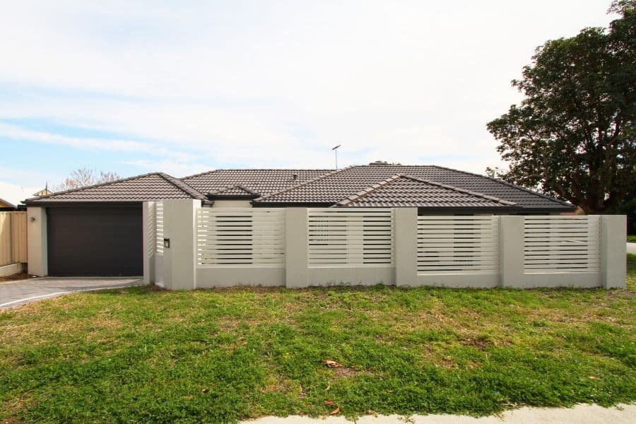 215 Scott Street, CLOVERDALE WA 6105, Cloverdale - Thumbnail 2