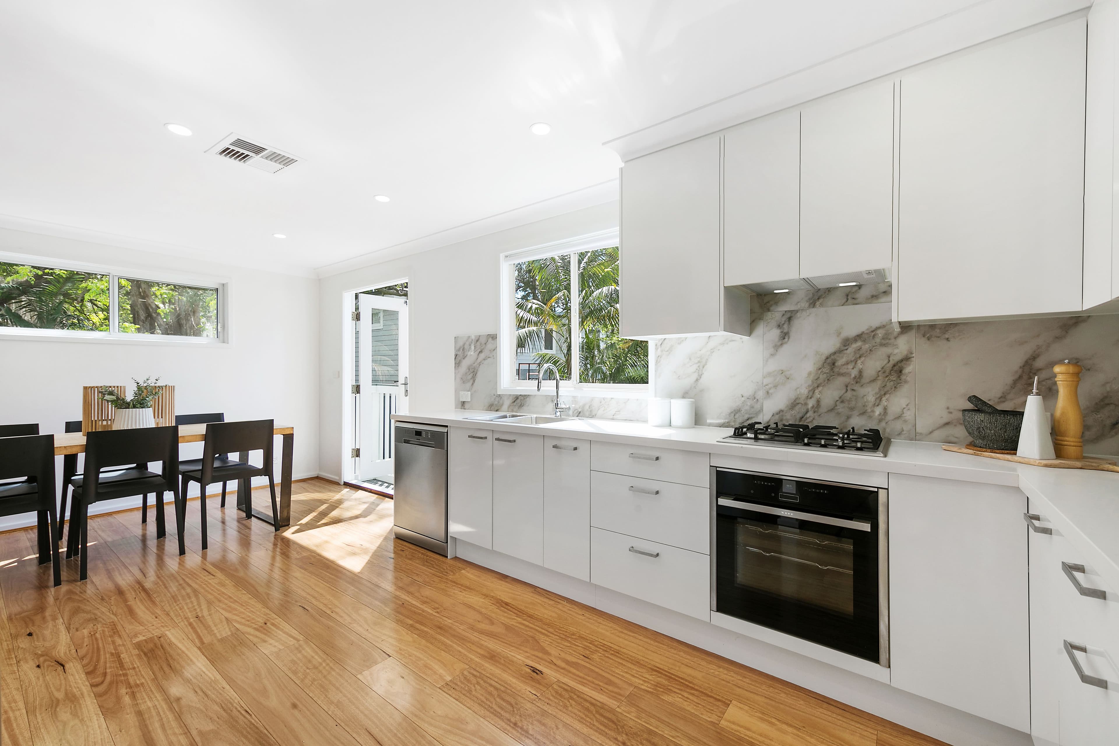 31 Wandella Road, Allambie Heights - Thumbnail 4