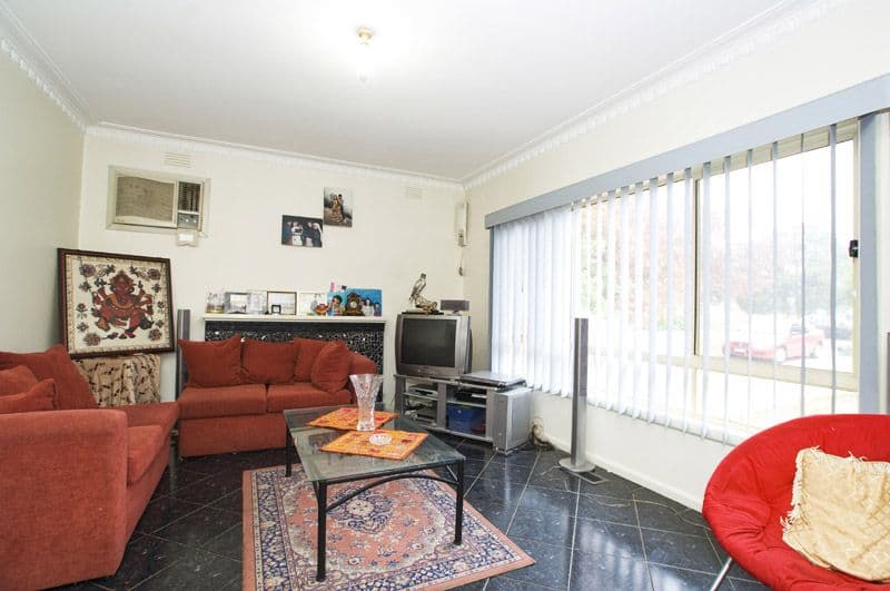 58 Memorial Avenue, Epping VIC 3076, Epping - Thumbnail 4