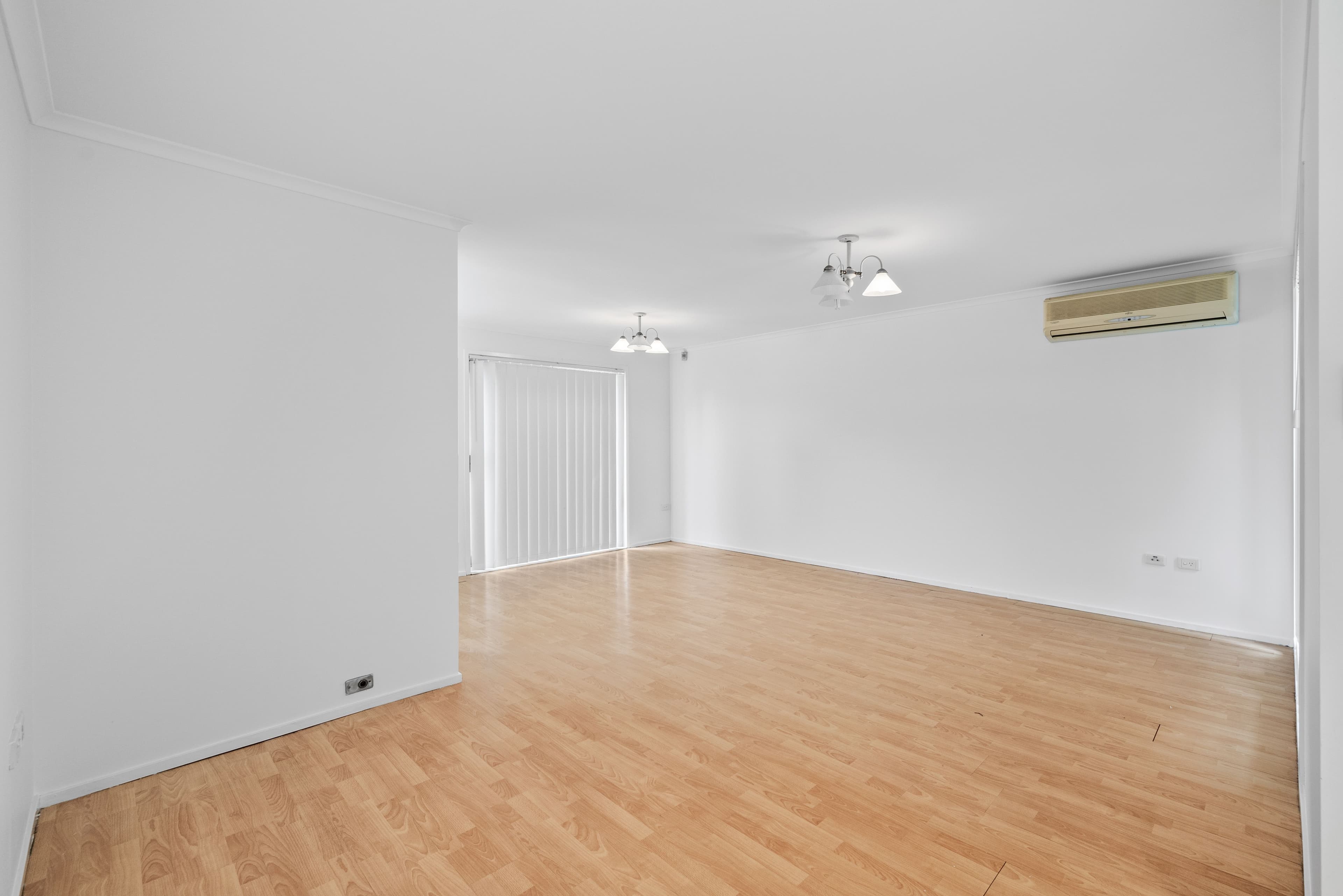 7 Mclaren Place, Ingleburn NSW 2565, Ingleburn - Thumbnail 3