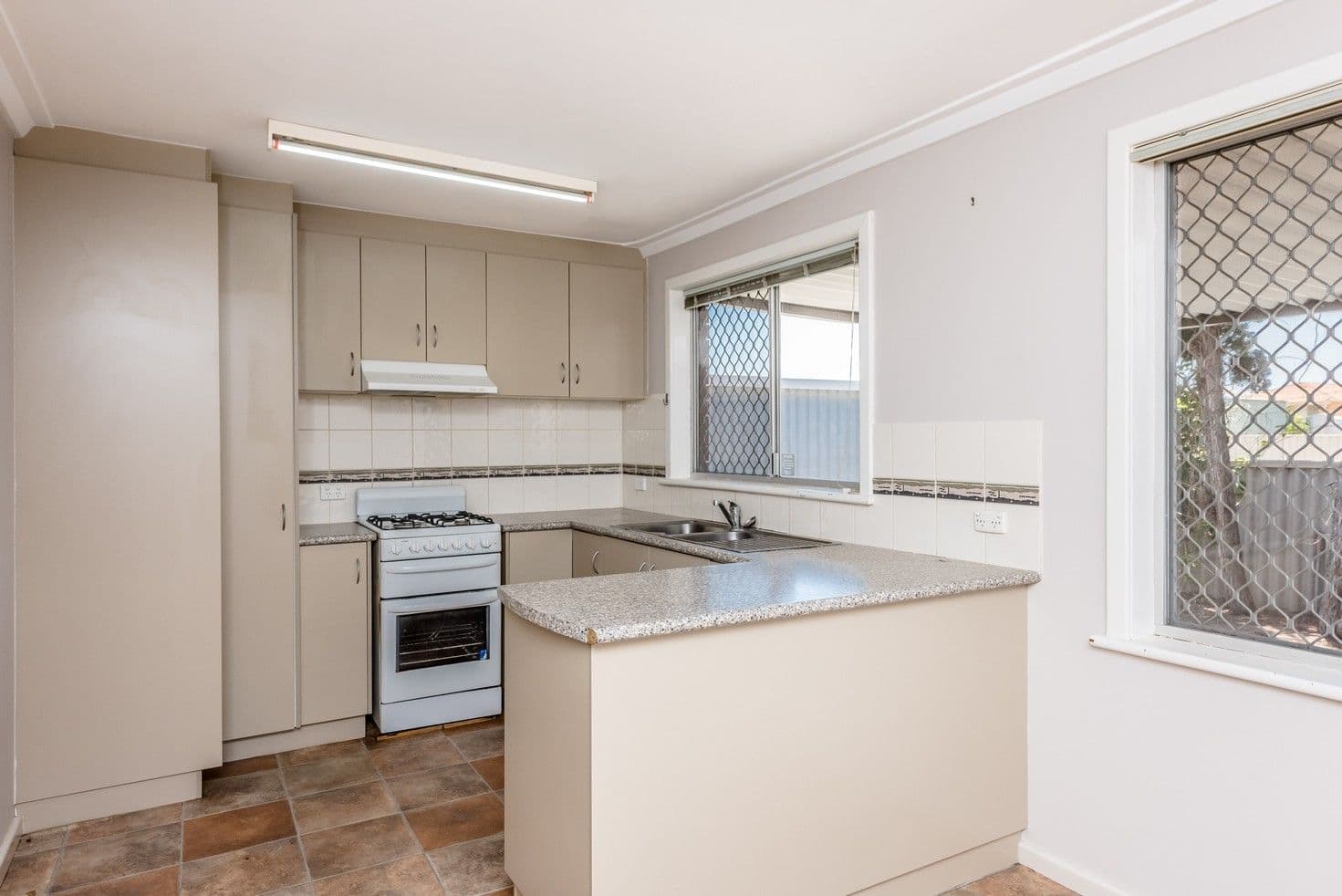 1 Forden Street, Mount Tarcoola WA 6530, Mount Tarcoola - Thumbnail 6