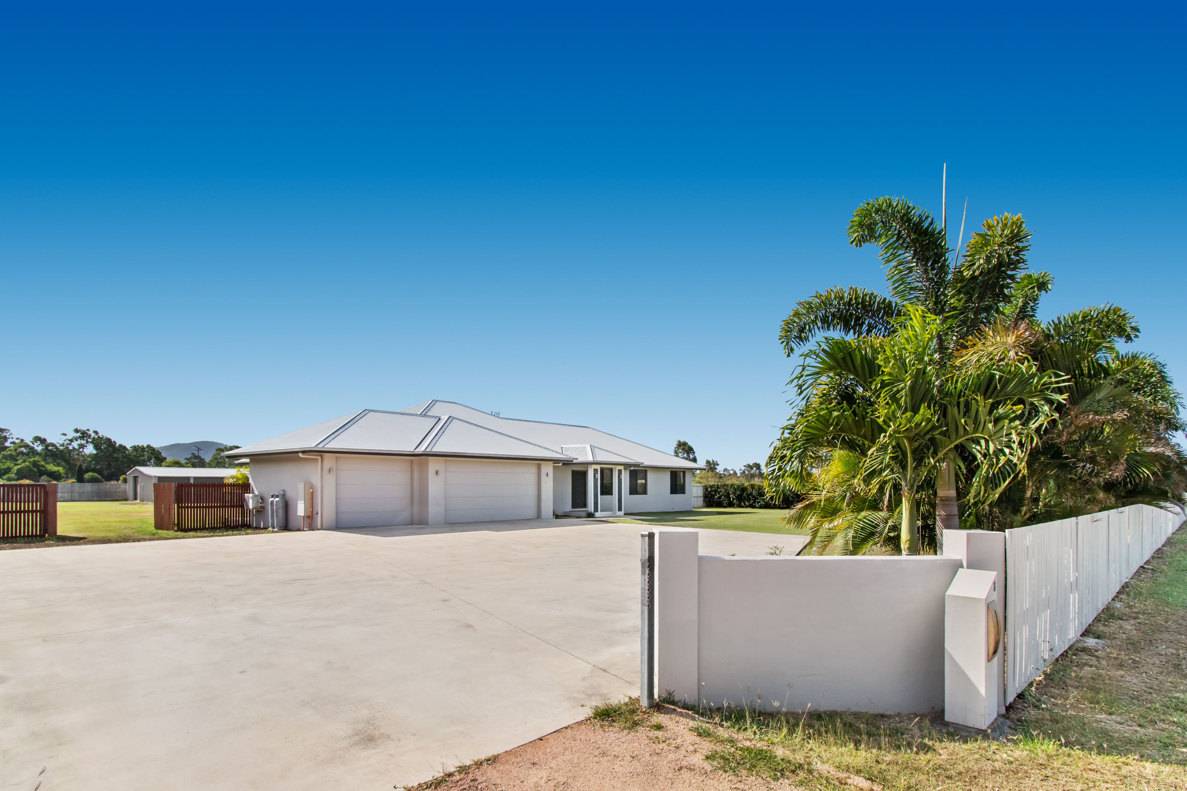 8-10 WILLIAMS Road, Alligator Creek QLD 4816, Alligator Creek - Image 1
