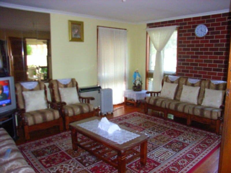 5  Burramy Close, BOSSLEY PARK NSW 2176, Bossley Park - Thumbnail 2
