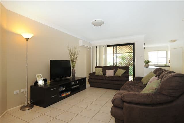 19 Holt Street, MIDDLE RIDGE QLD 4350, Middle Ridge - Thumbnail 3
