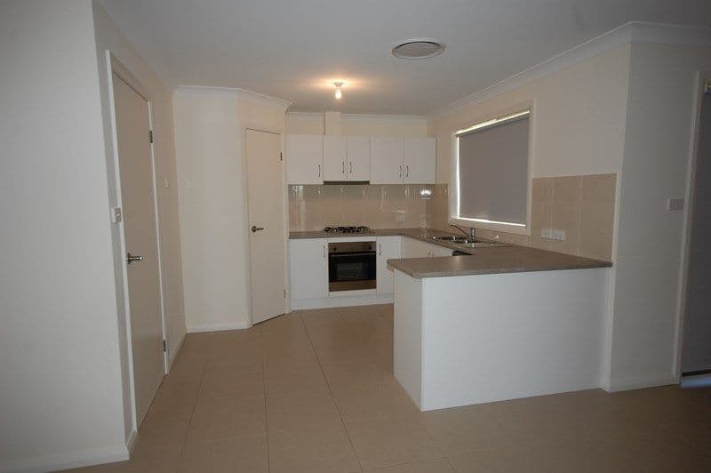 47 Gillmartin Drive, GRIFFITH NSW 2680, Griffith - Thumbnail 4