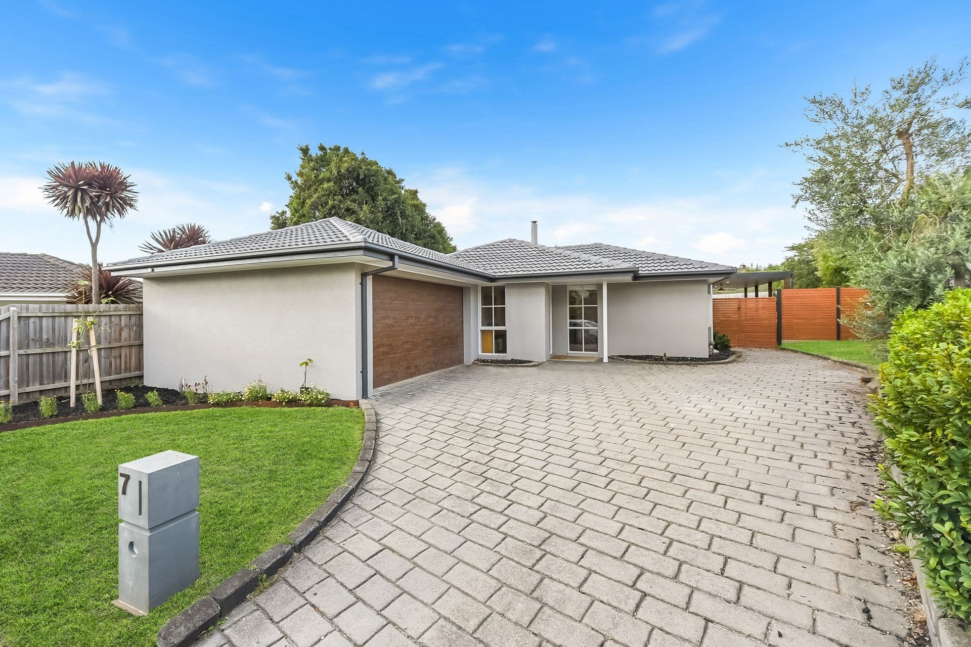 7 Pembroke Court, Berwick VIC 3806, Berwick - Image 1