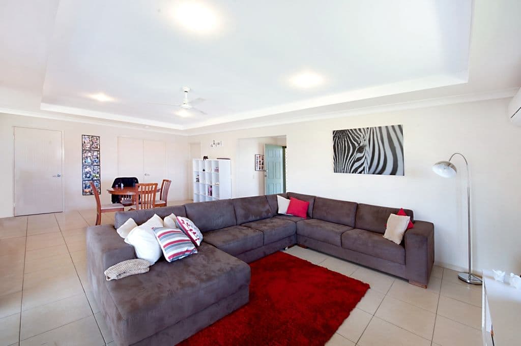 39 Riverbrooke Drive, UPPER COOMERA QLD 4209, Upper Coomera - Thumbnail 2