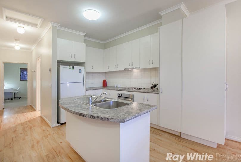 13 Fyfe Street, Reservoir VIC 3073, Reservoir - Thumbnail 2