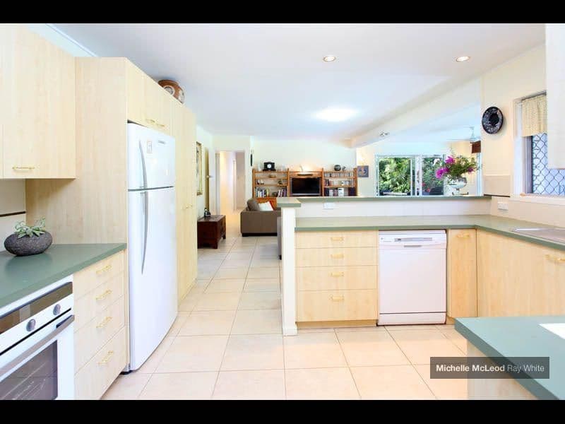40 Gleneagle Street, KENMORE QLD 4069, Kenmore - Thumbnail 5
