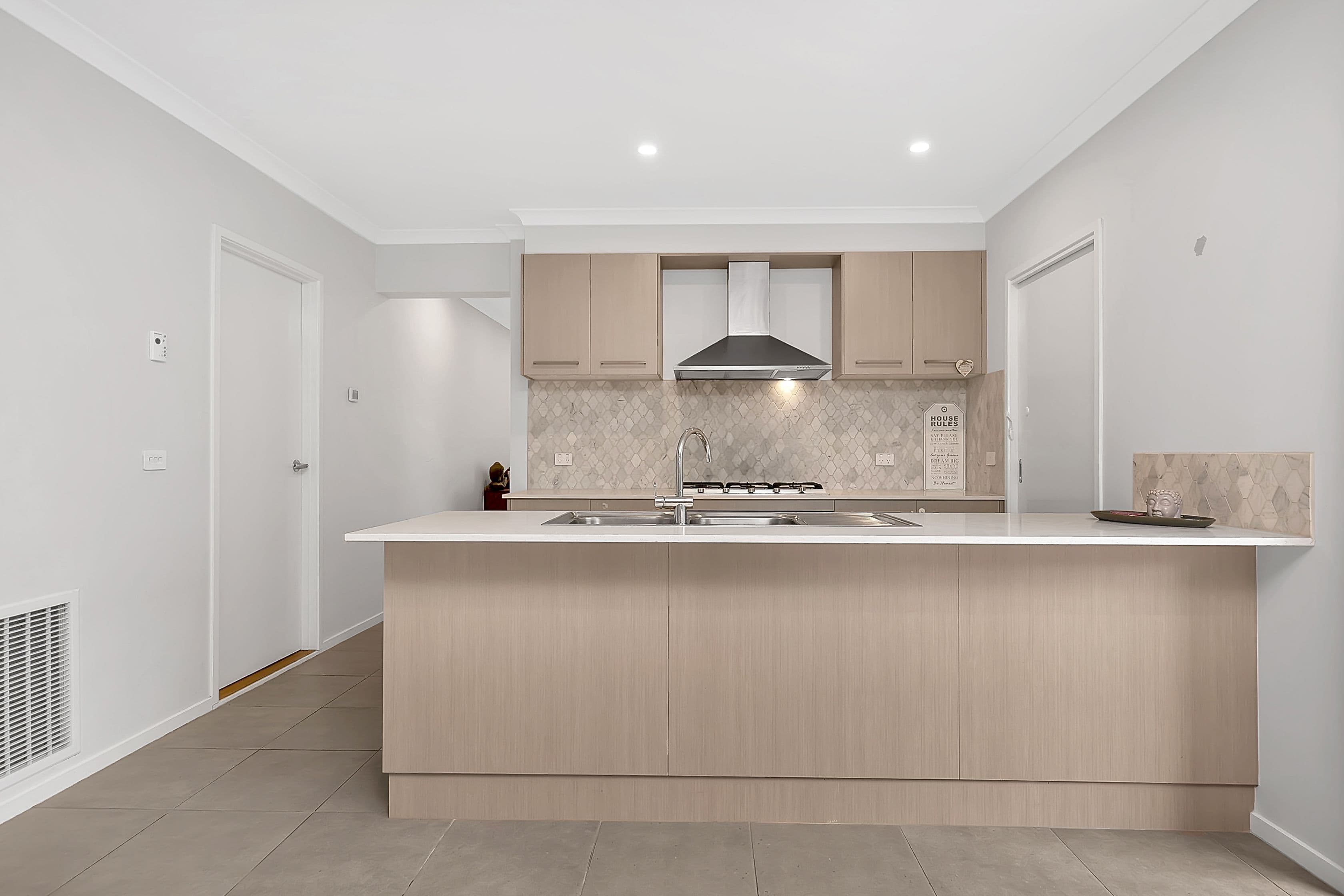 15 Lauradan Way, Wollert VIC 3750, Wollert - Thumbnail 6
