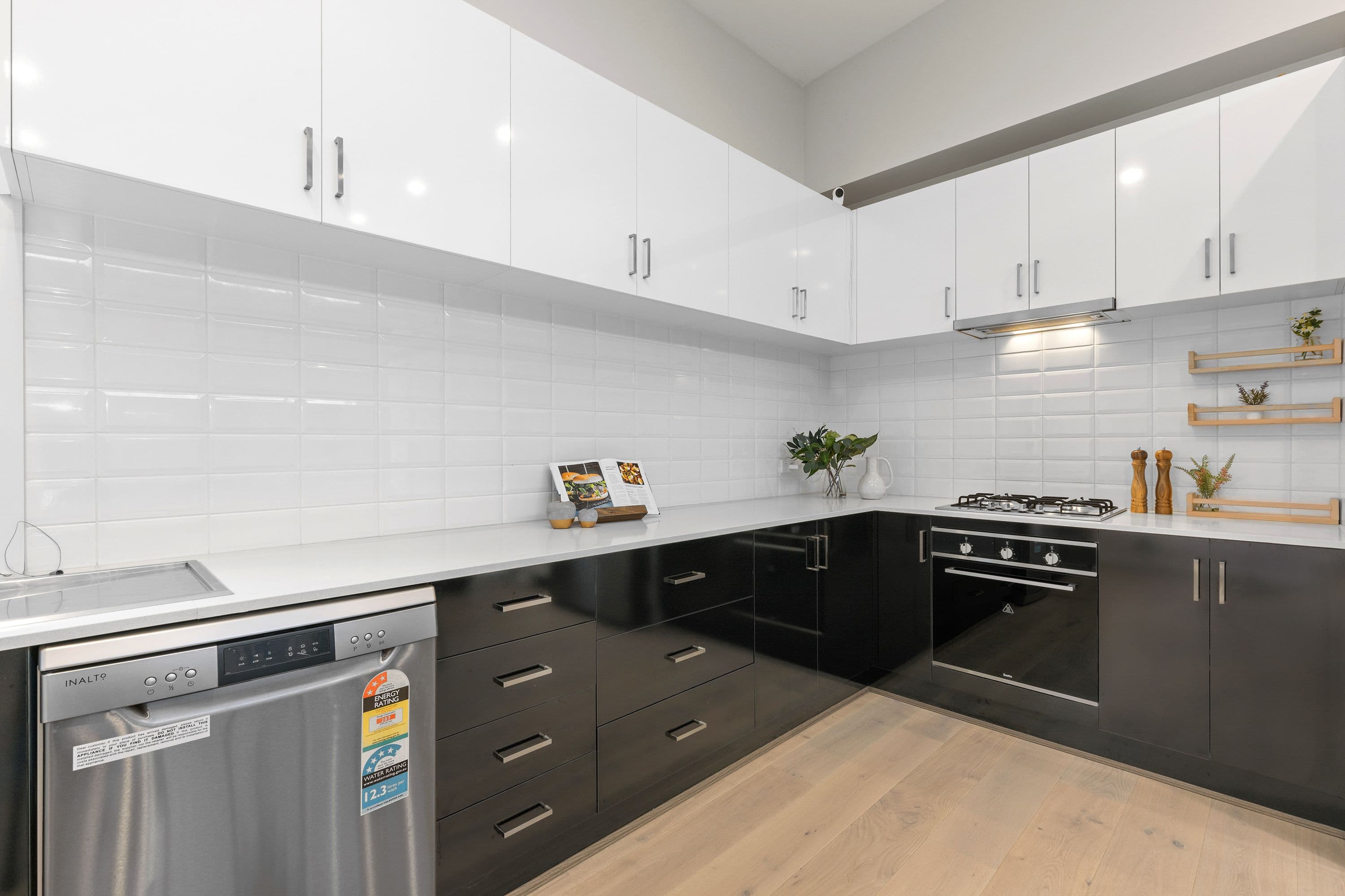 6 Wildwood Grove, Ringwood VIC 3134, Ringwood - Thumbnail 5