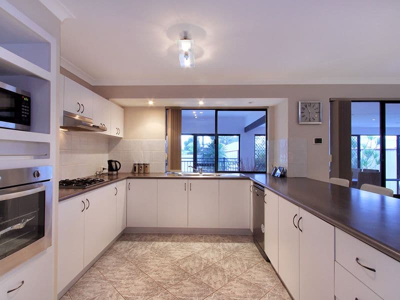 14 Glenorchy Brace, WANNEROO WA 6065, Wanneroo - Thumbnail 2
