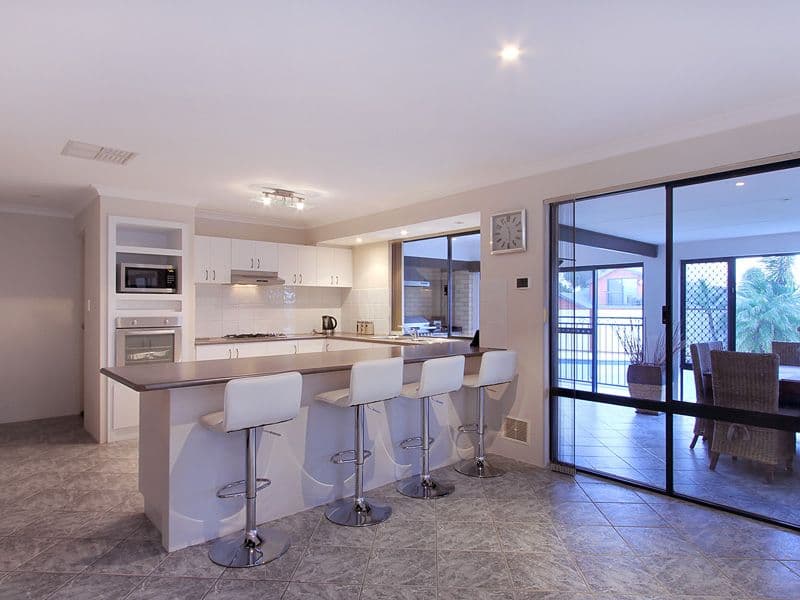 14 Glenorchy Brace, WANNEROO WA 6065, Wanneroo - Thumbnail 3