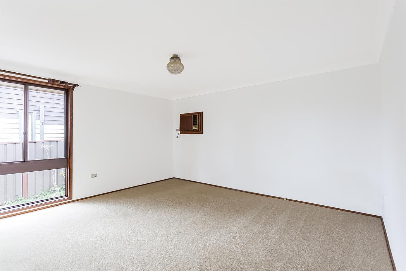 21 Hastings Parade, Bensville - Thumbnail 3