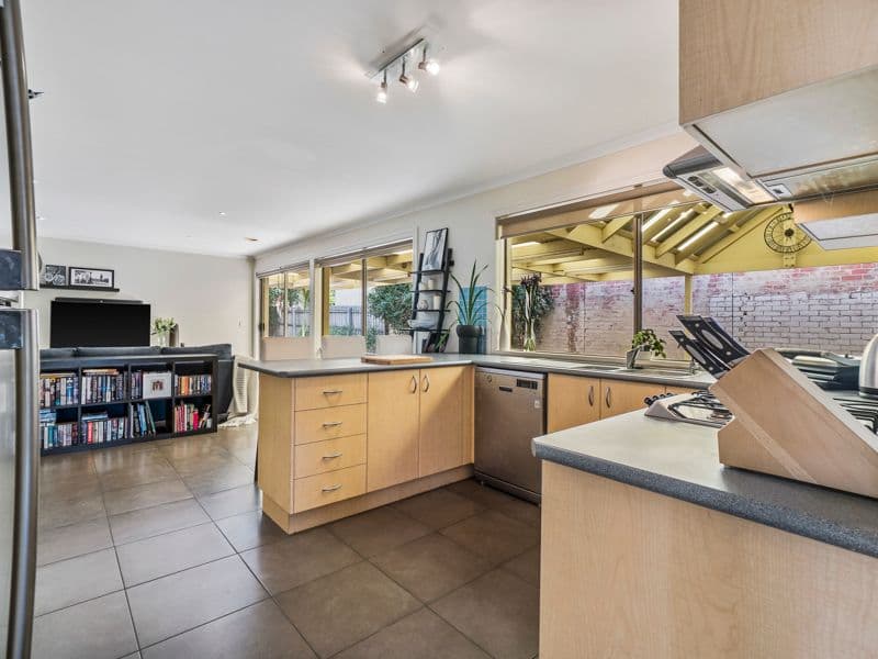 15 Shields Court, Sydenham VIC 3037, Sydenham - Thumbnail 2