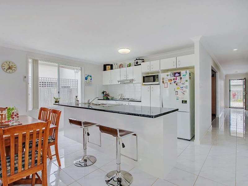 37 Gippsland Place, CALOUNDRA WEST QLD 4551, Caloundra West - Thumbnail 4