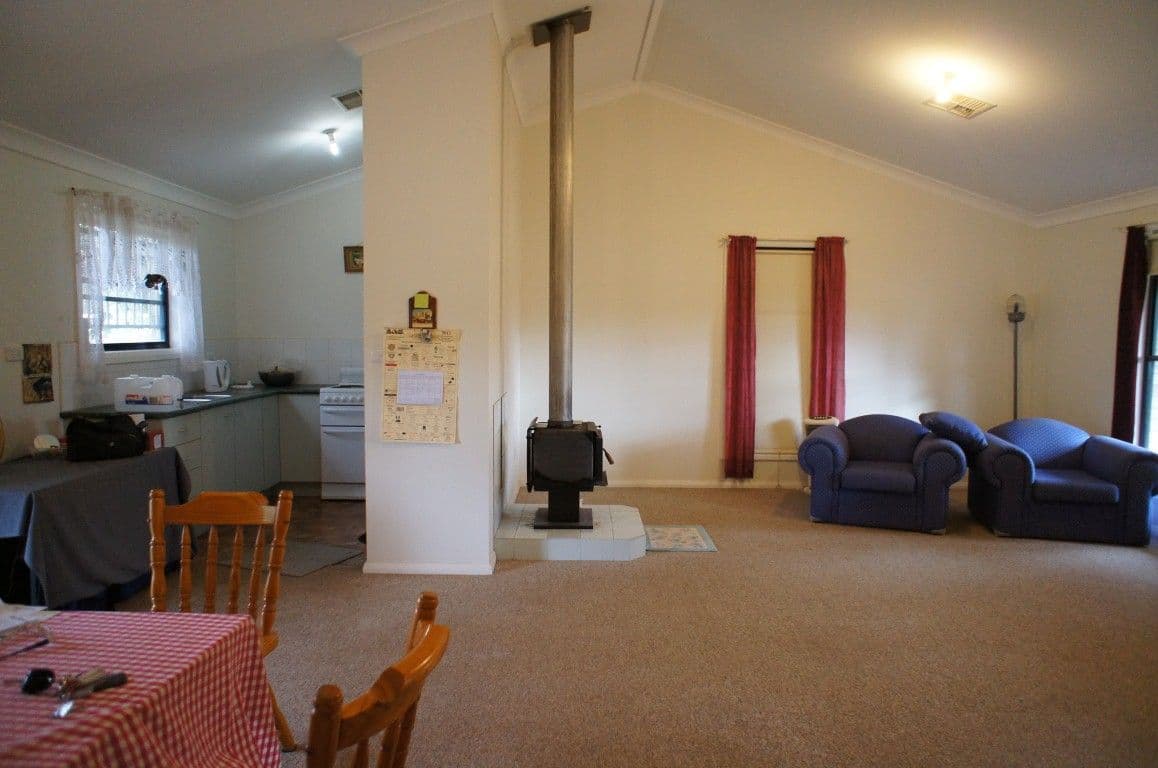 9 Adams Avenue, CONDOBOLIN NSW 2877, Condobolin - Thumbnail 5