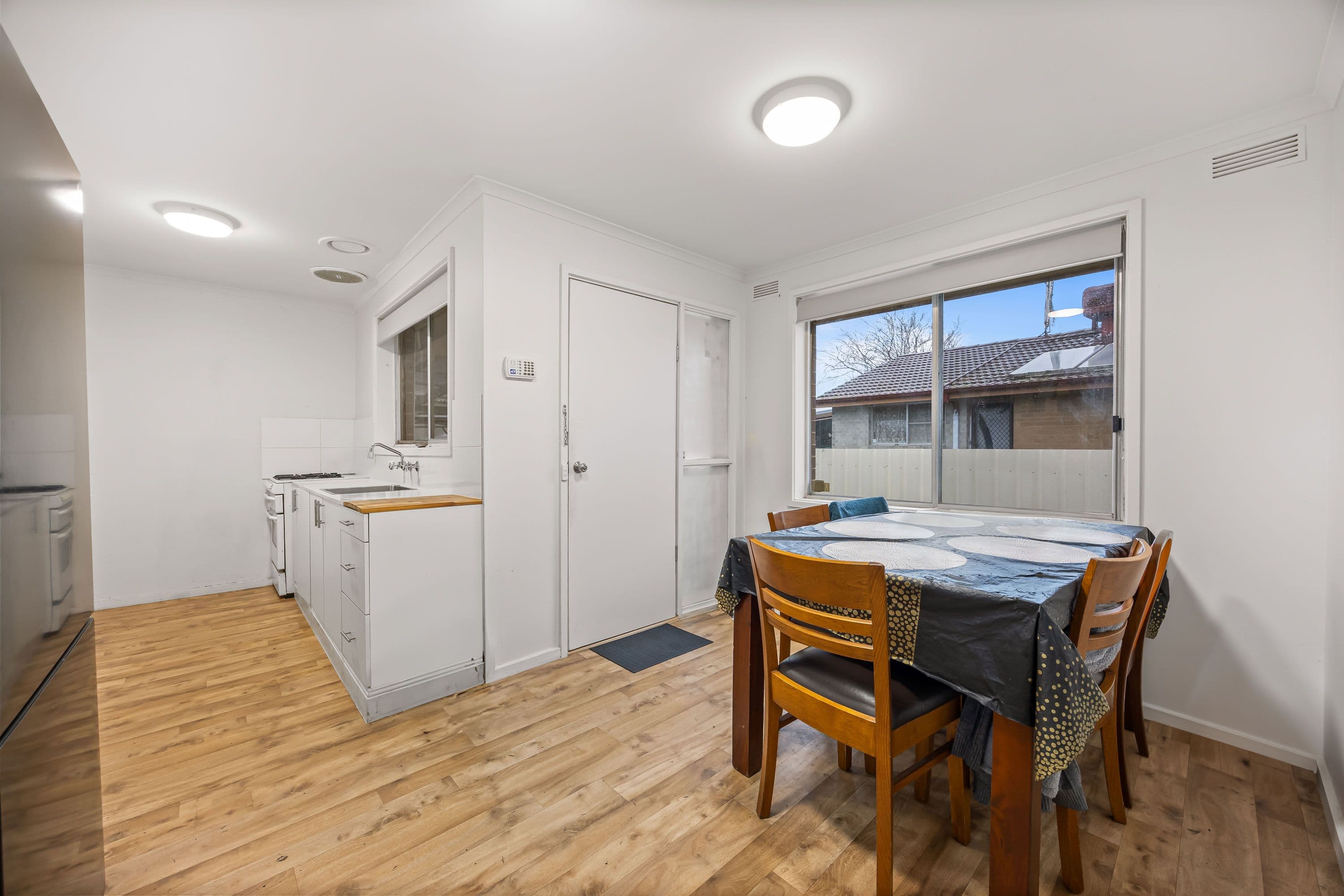 23 Willow Grove, Wendouree VIC 3355, Wendouree - Thumbnail 4
