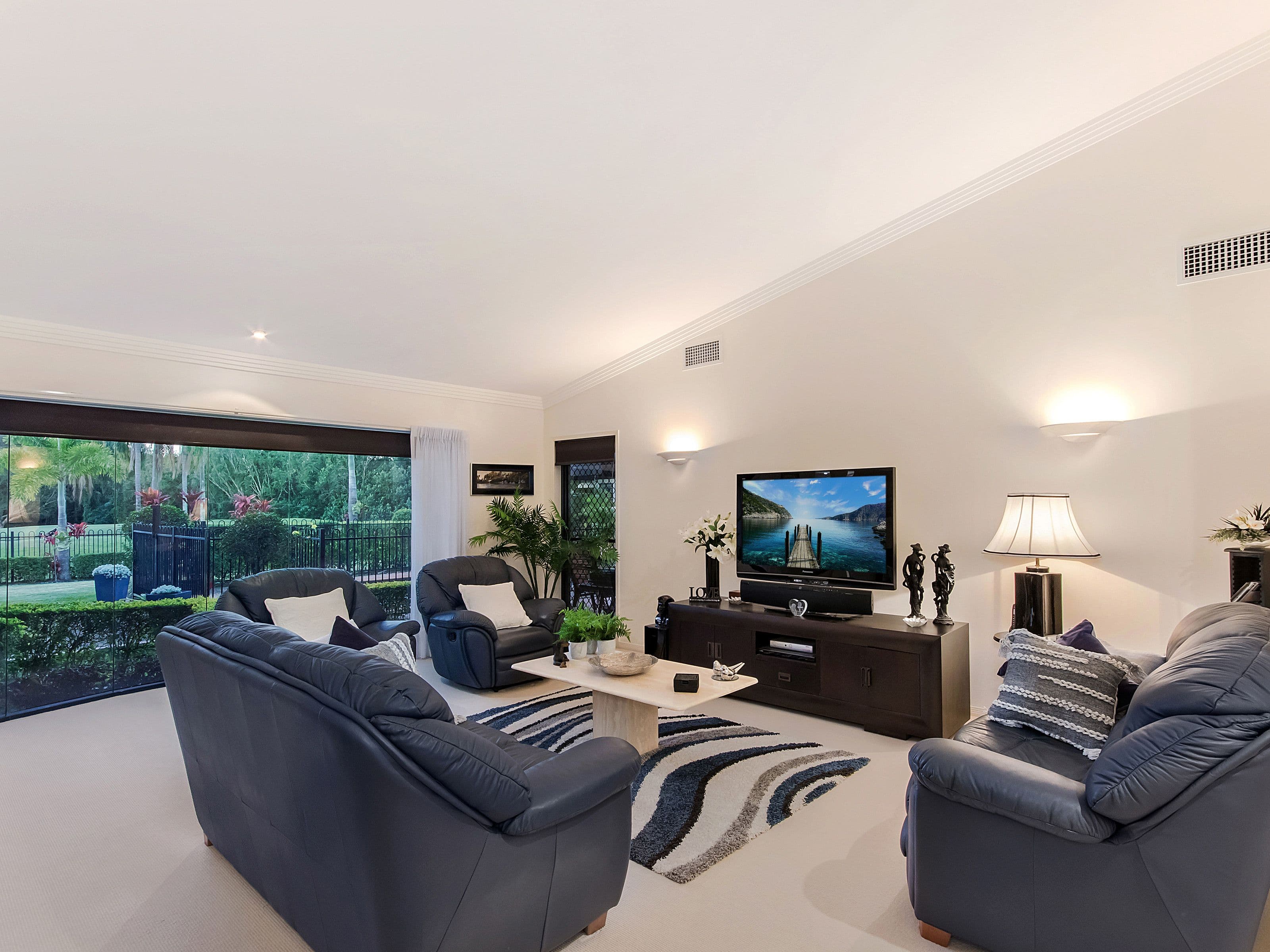 178 Palm Meadows Drive, Carrara QLD 4211, Carrara - Thumbnail 6