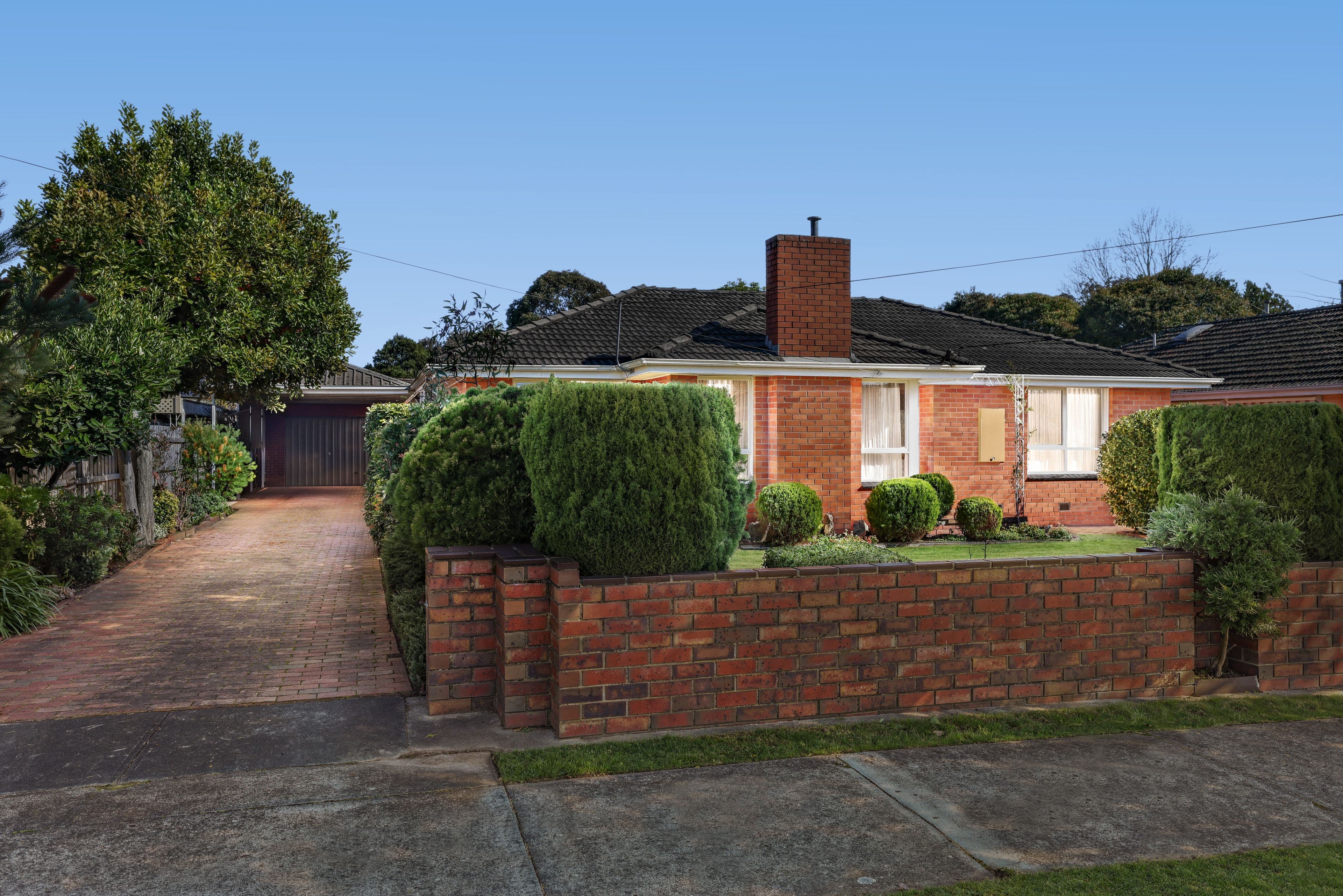 32 Pine Road, Bayswater VIC 3153, Bayswater - Thumbnail 2