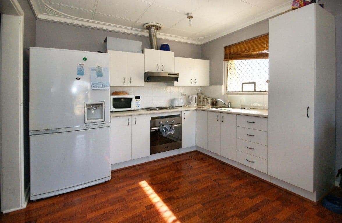 2a Dallington Crescent, BALGA WA 6061, Balga - Thumbnail 2