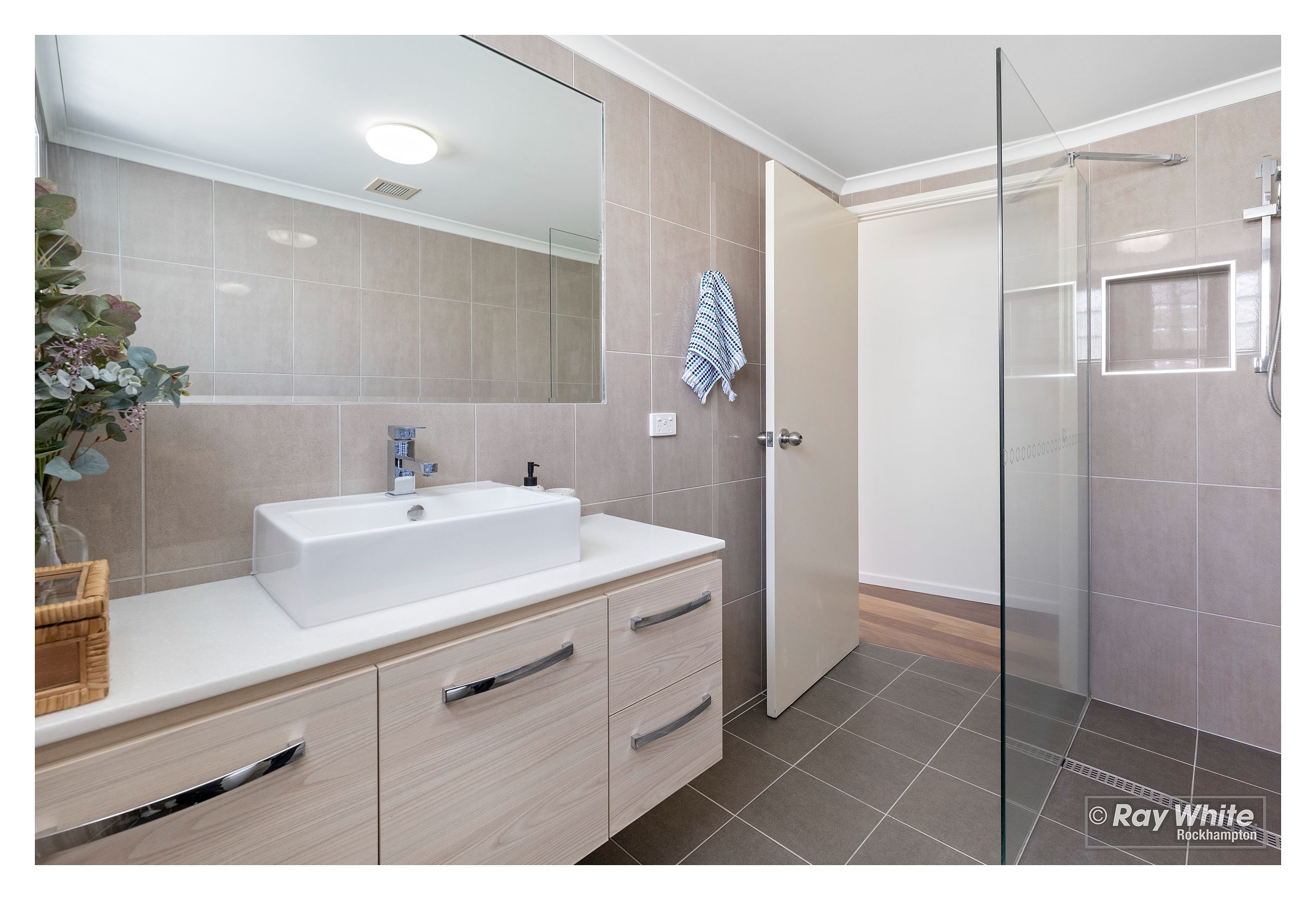 22 Victoria Parade, Rockhampton City QLD 4700, Rockhampton City - Thumbnail 4
