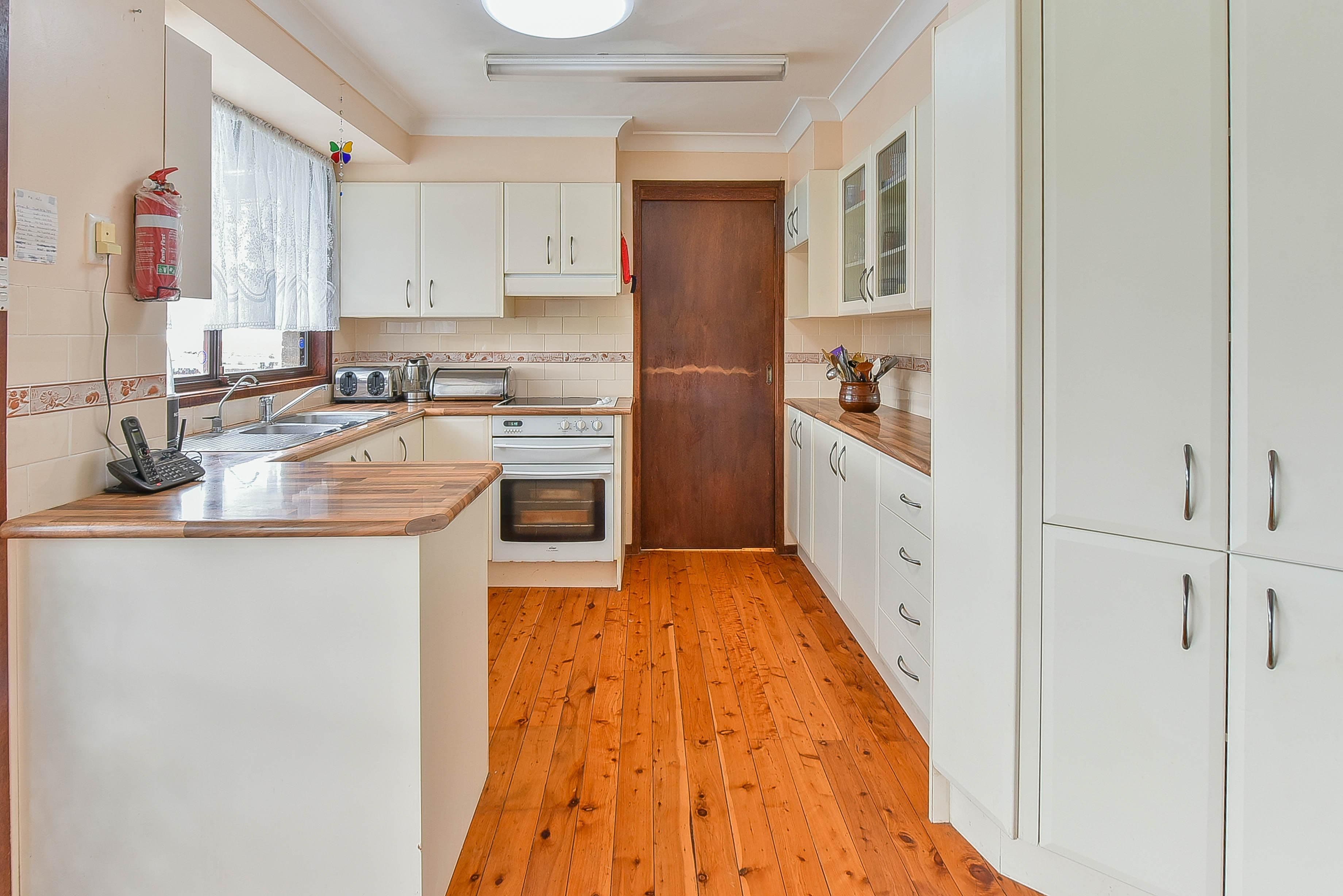 7 Hudson Place, Ingleburn NSW 2565, Ingleburn - Thumbnail 2