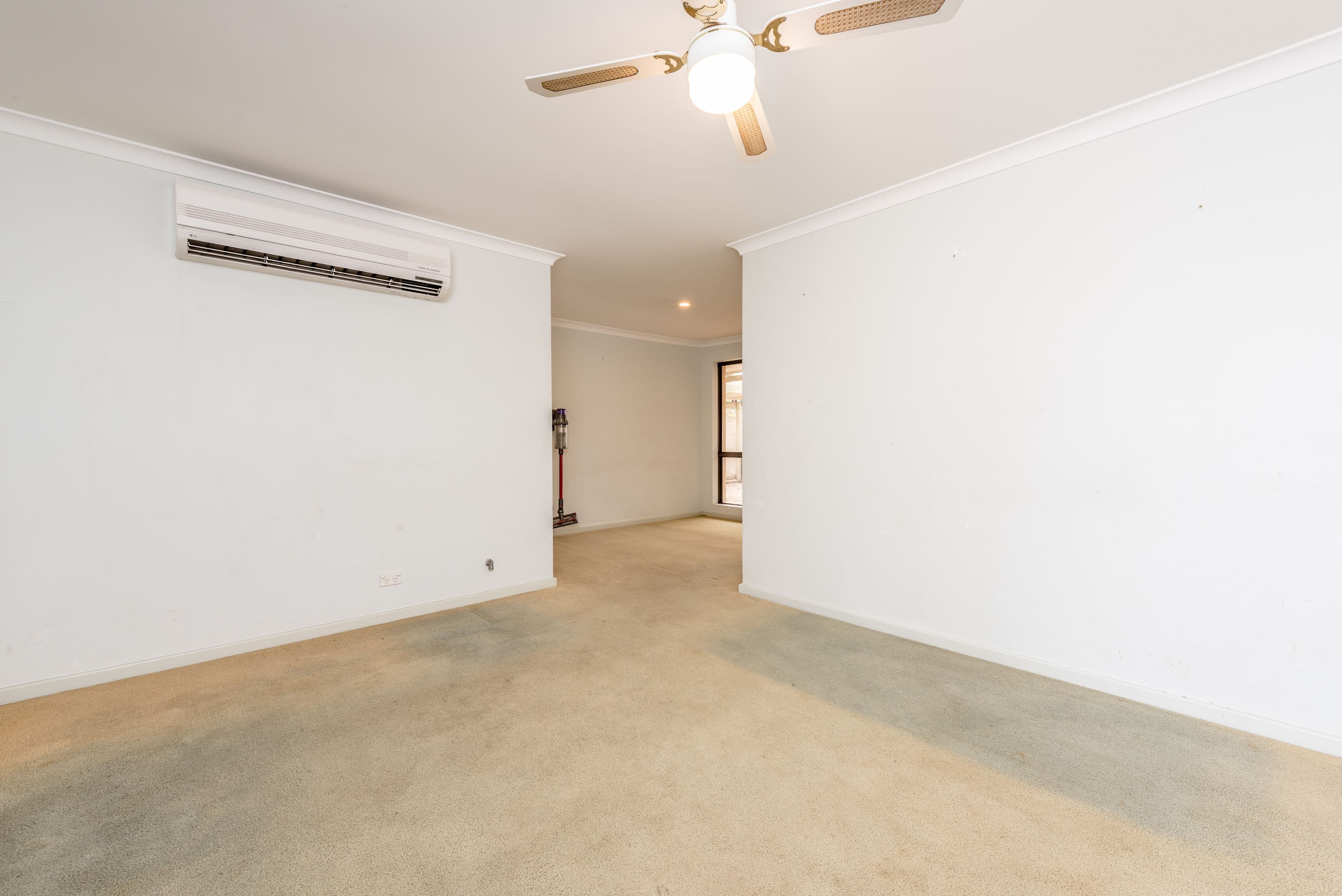 13 Glenview Street, Mount Tarcoola WA 6530, Mount Tarcoola - Thumbnail 4