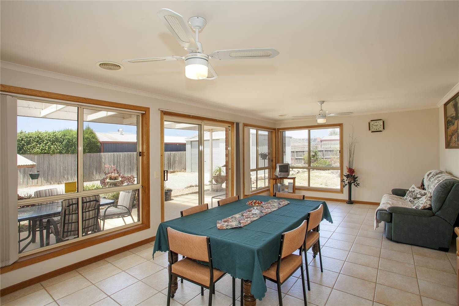 60 Canterbury Road East, LARA VIC 3212, Lara - Thumbnail 4