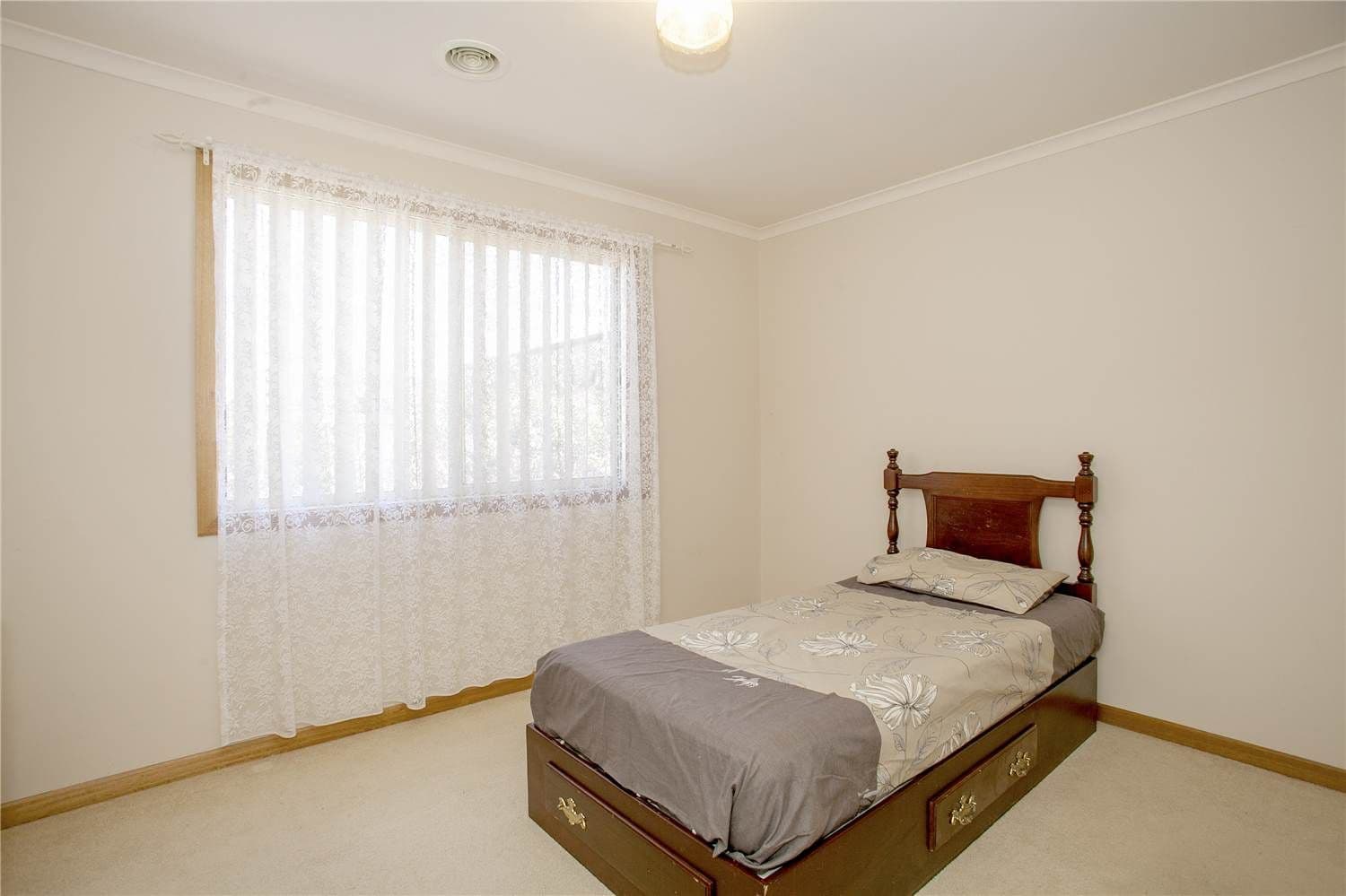 60 Canterbury Road East, LARA VIC 3212, Lara - Thumbnail 7