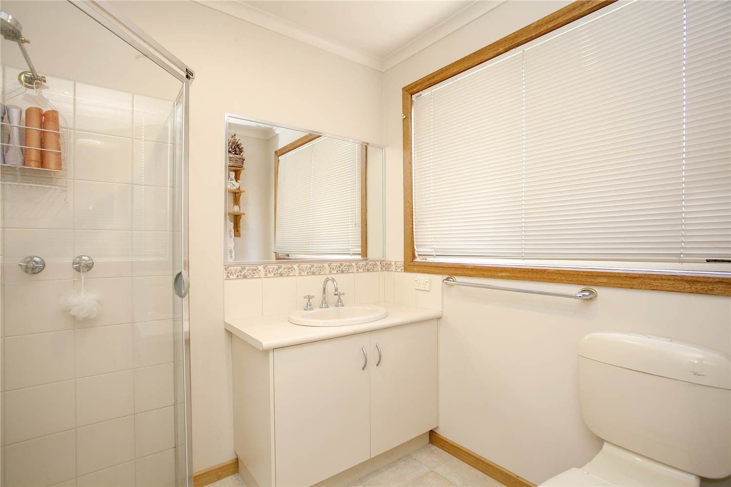 60 Canterbury Road East, LARA VIC 3212, Lara - Thumbnail 8