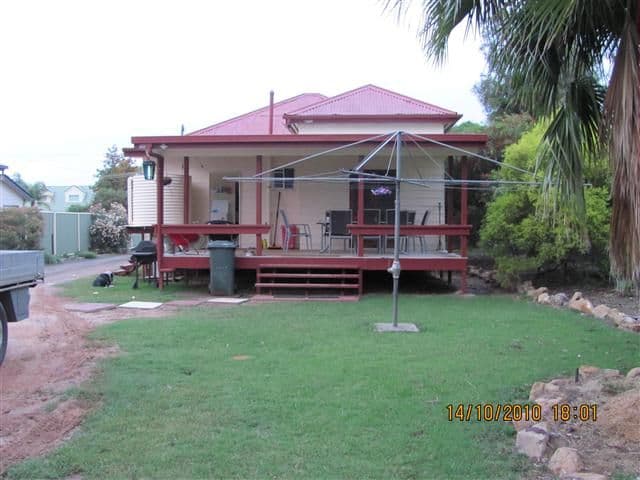 111 Wyndham Street, ROMA QLD 4455, Roma - Thumbnail 2