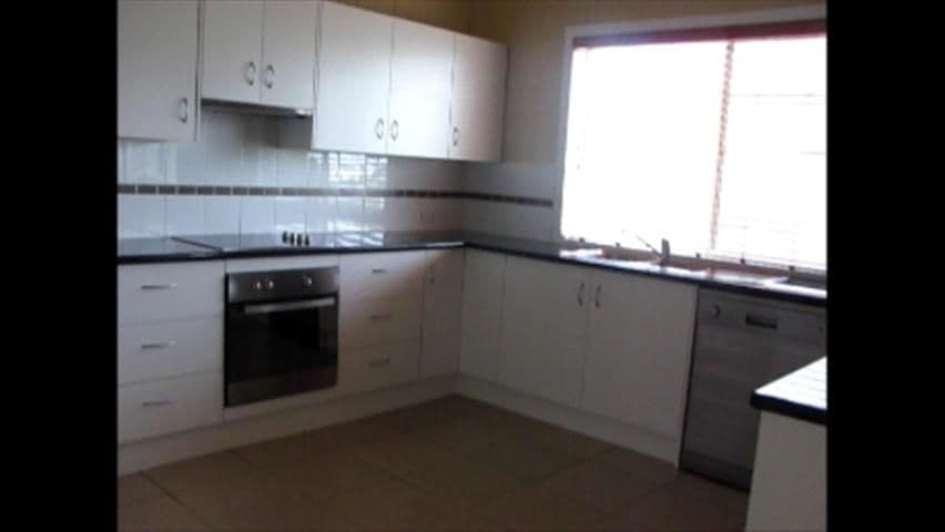 111 Wyndham Street, ROMA QLD 4455, Roma - Thumbnail 6