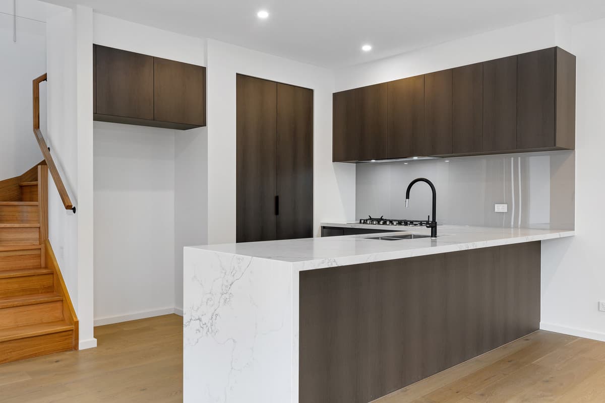 11 Liston Road, Glenroy VIC 3046, Glenroy - Thumbnail 2