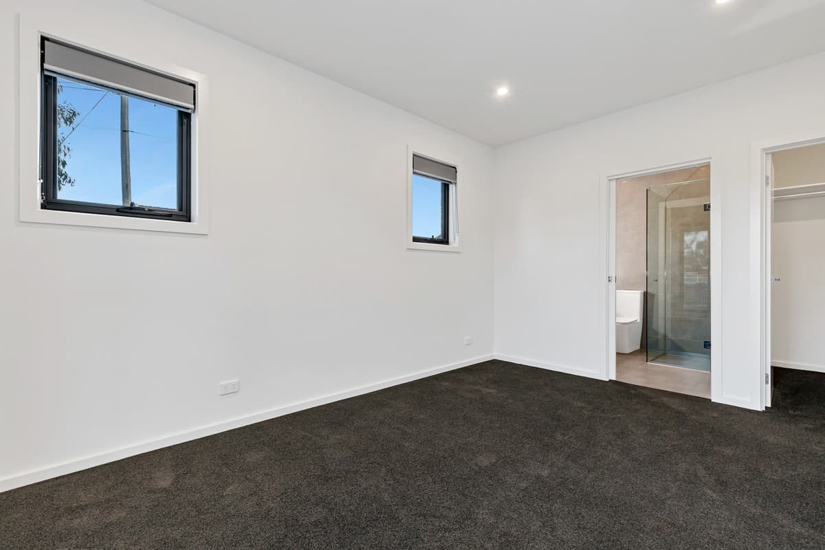 11 Liston Road, Glenroy VIC 3046, Glenroy - Thumbnail 4